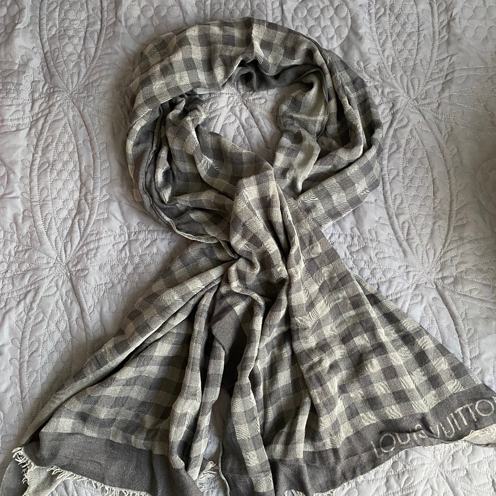 Louis Vuitton Lightweight Shawl / Scarf